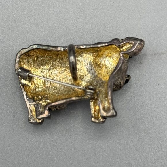 Vtg MJ Enameled Black and White Cow Brooch Pendant Red Flower Farmcore 1.5" - Picture 3 of 7